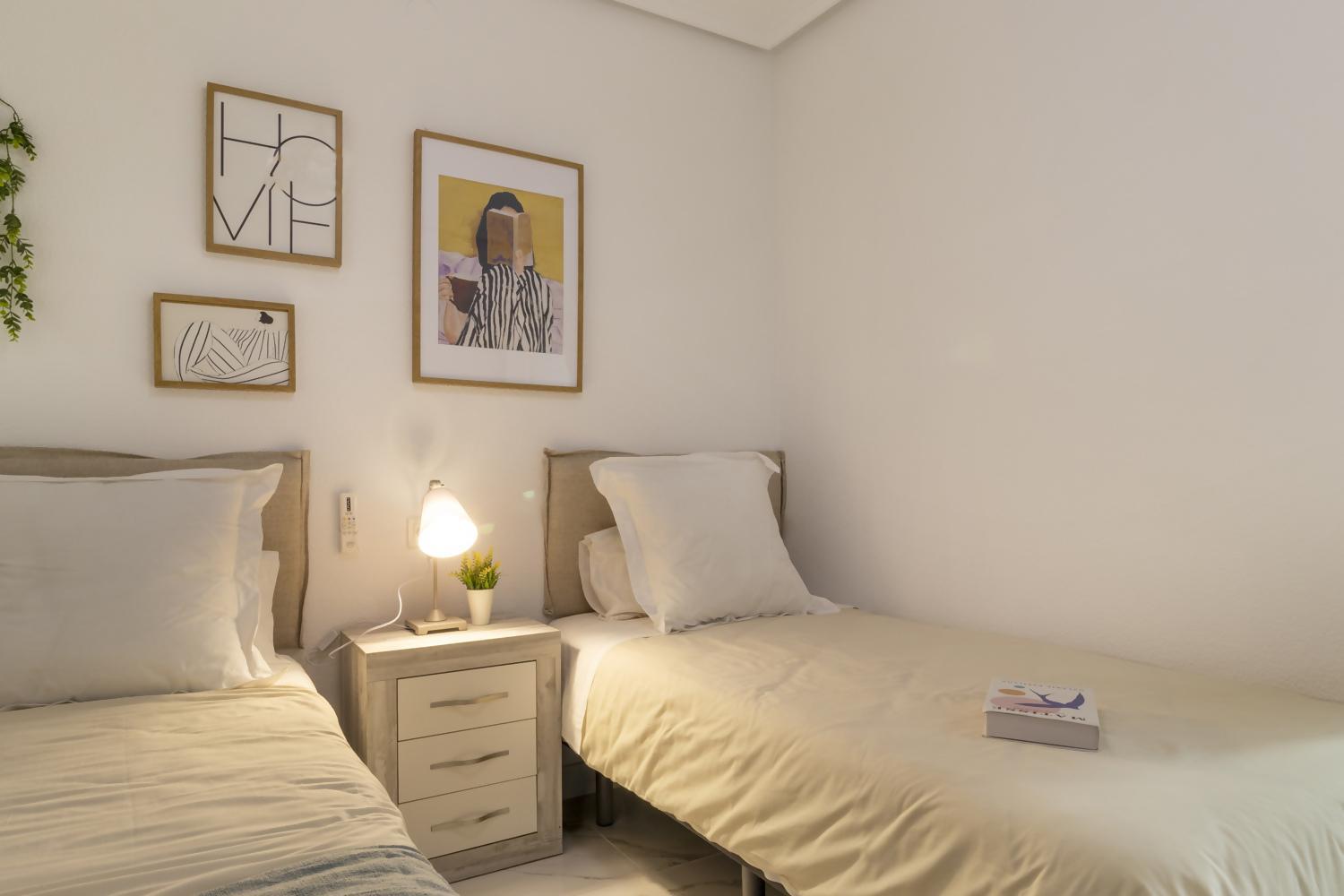 Apartamento Pink Azure Torrevieja Eksteriør bilde