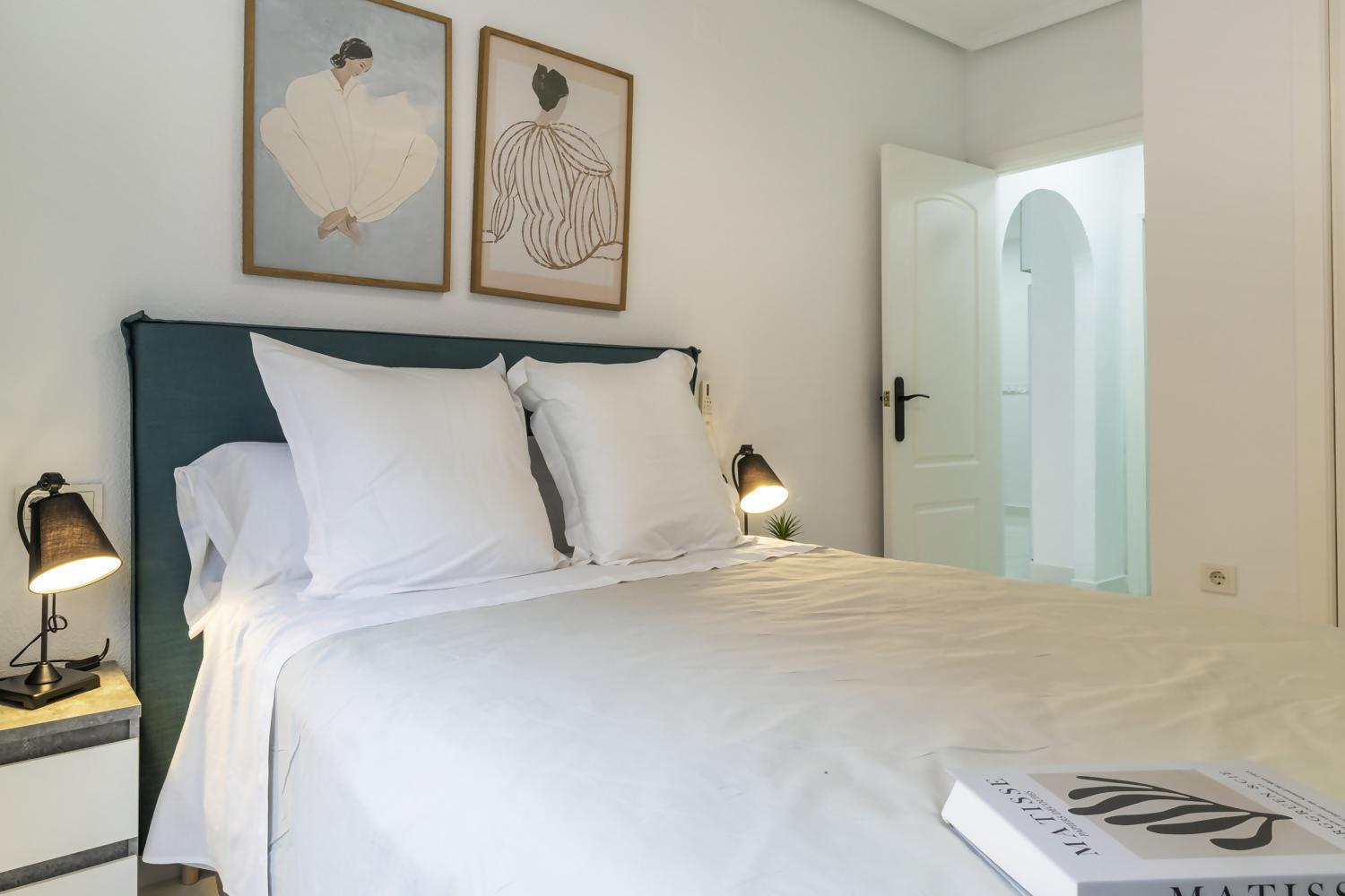 Apartamento Pink Azure Torrevieja Eksteriør bilde