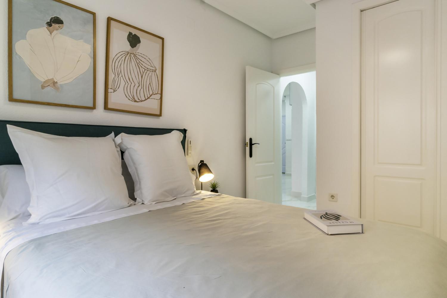 Apartamento Pink Azure Torrevieja Eksteriør bilde
